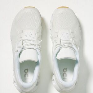 On Cloud 5 Women’s Undyed